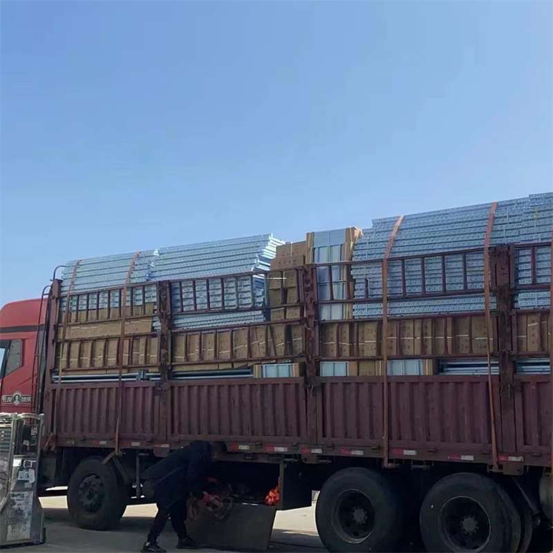 黑龙江绥化青冈县到新疆阿勒泰富蕴县物流公司，一站式服务